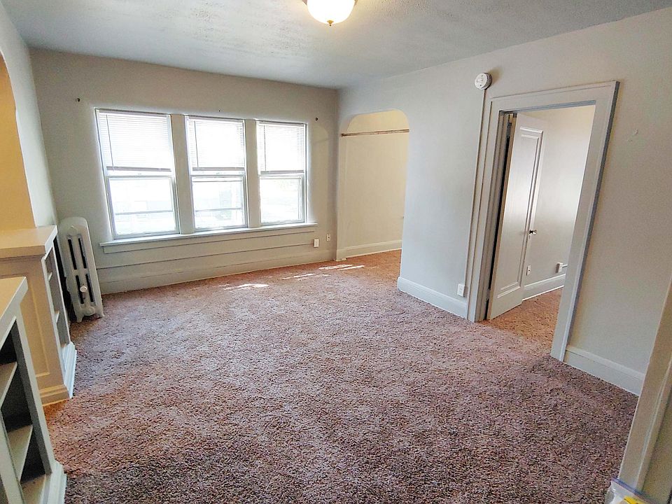 1st image of 426 Pierce St N #2