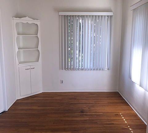 4th image of 1037 1/2 W Glenoaks Blvd