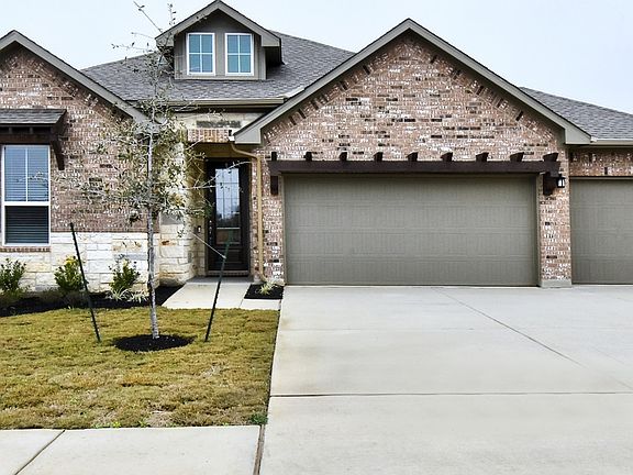 3rd image of 528 Academy Oaks Dr