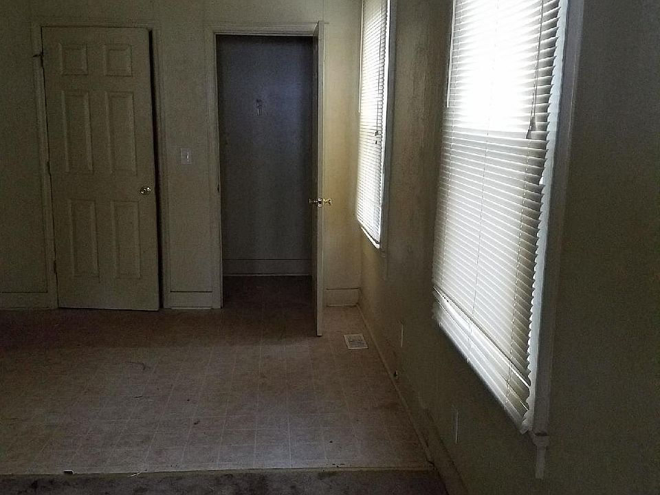 1st image of 2342 Bailey Dr