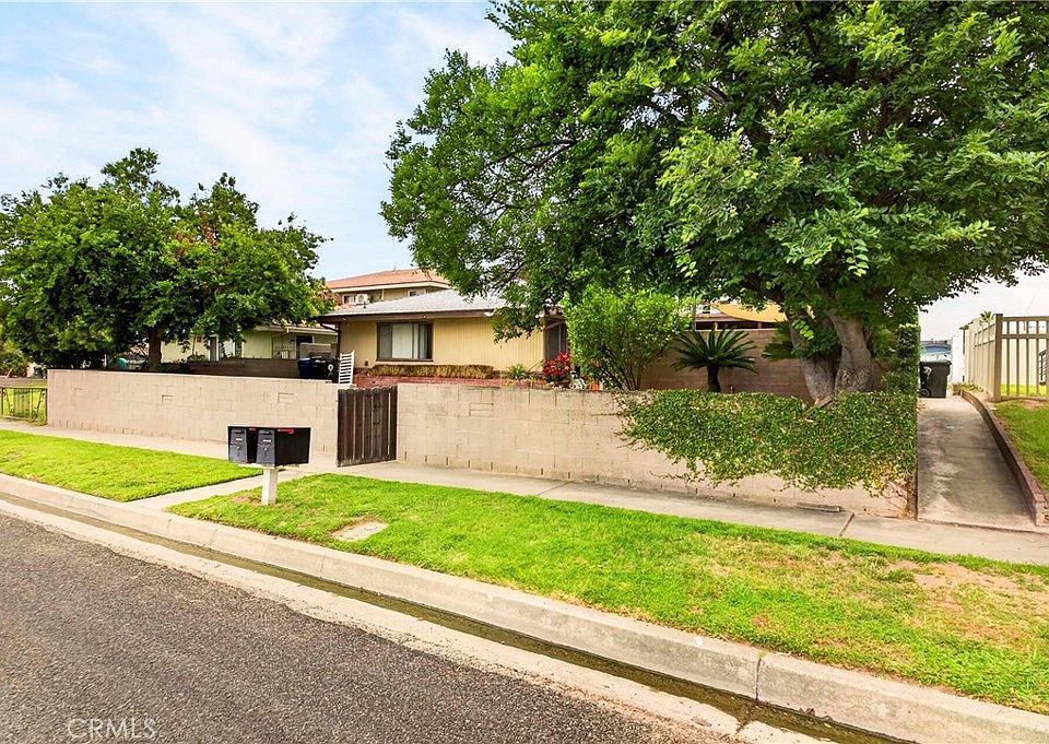 1st image of 3834 Ferndale Ave