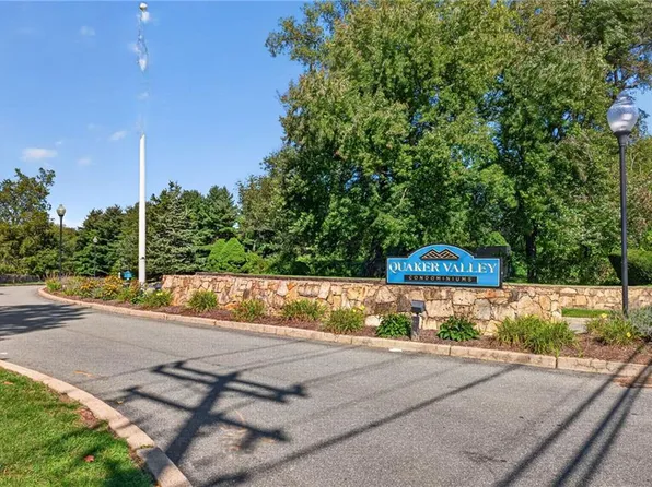 650 E Greenwich Ave APT 3-405, West Warwick, RI 02893