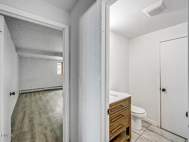 49 Lake View Dr #14 — Photo 42