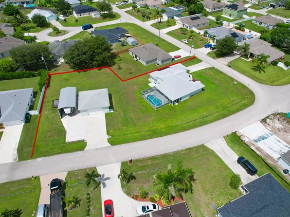 350 SW Alcan Drive, Port St Lucie, FL 34953
