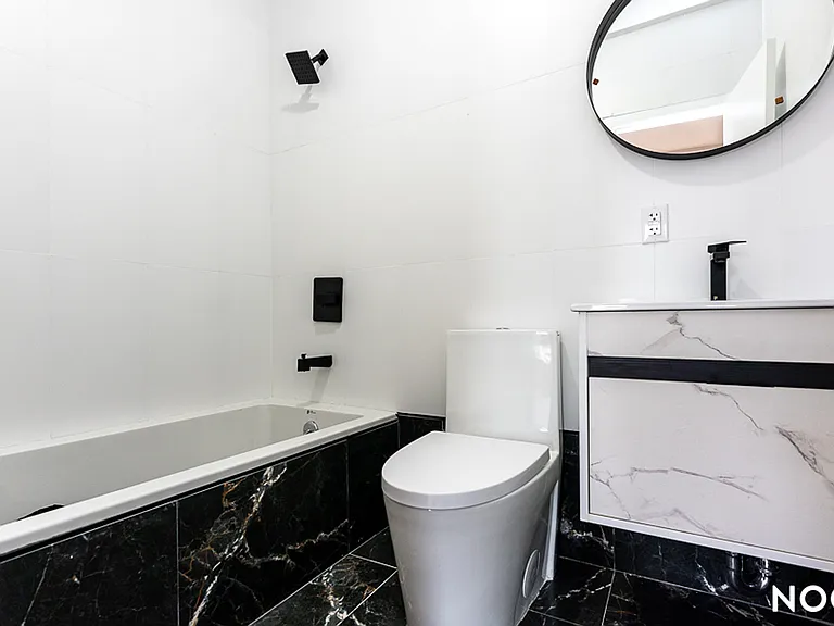 98 Moore St #4B — Photo 7