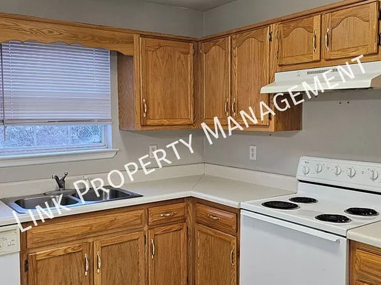 1106 Carline Rd — Photo 13