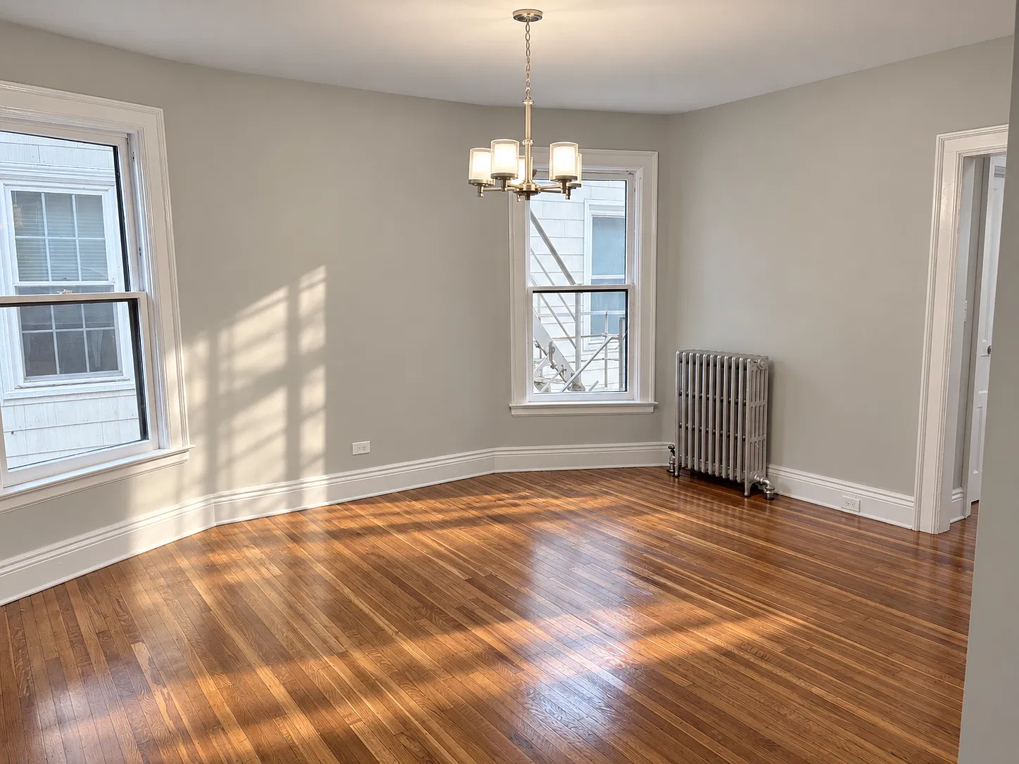 2 bed, 1400 sqft, $1,900 — Photo 2
