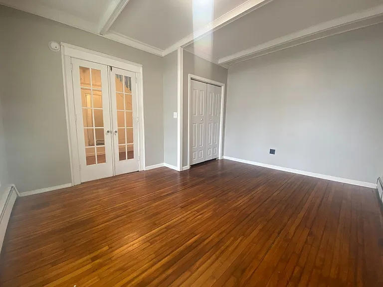 142 N Mechanic St — Photo 30