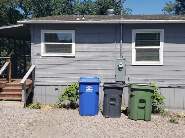 14984 Putnam Ln, Clearlake, CA 95422
