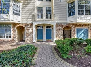 406 Turlington Ct, Livingston, NJ 07039