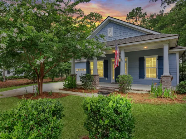 420 Ridgewood Park Dr N, Richmond Hill, GA 31324