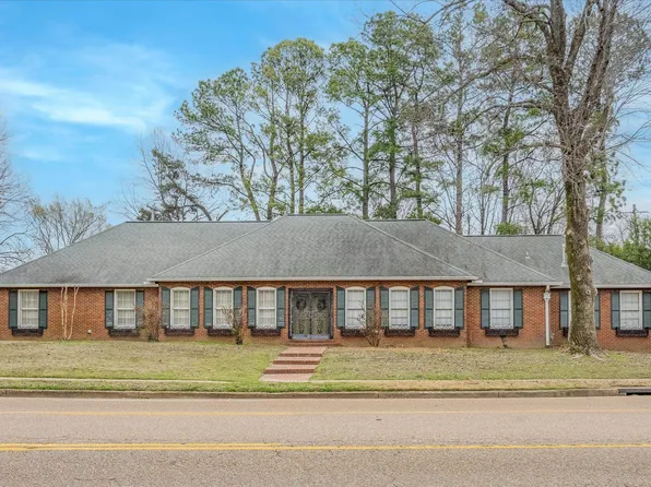 356 Perkins Ext #356, Memphis, TN 38117