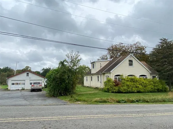1540 Broad Rd, Wind Gap, PA 18091