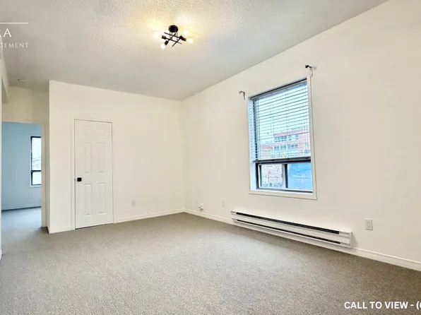 12 Glebemount Ave #1, Toronto, ON M4C 3R3