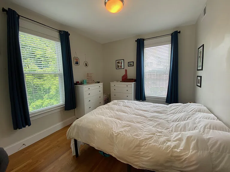 405 S Huntington Ave #2R — Photo 48