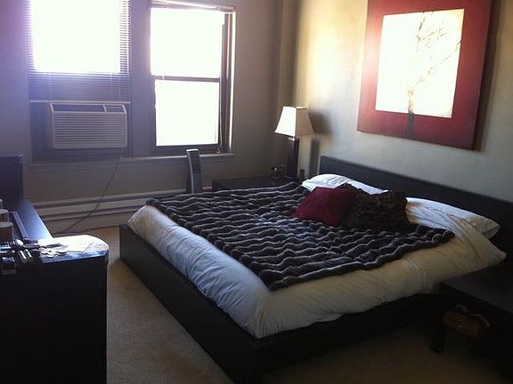 4th image of 1211 N La Salle St #1104