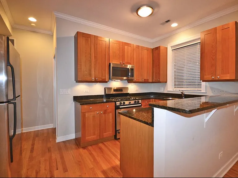 4847 N Winthrop Ave #2S — Photo 4