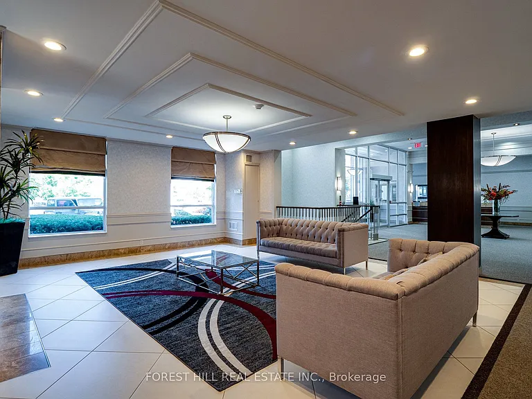 30 N Park Rd #214 — Photo 2