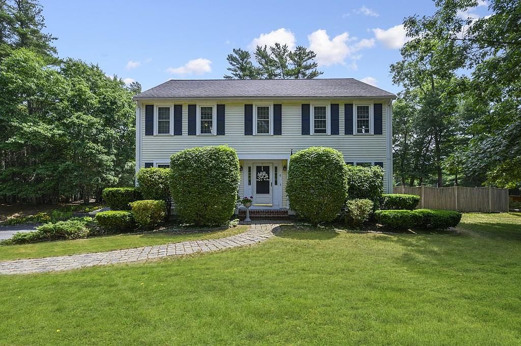 4 Russell Holmes Way, Carver, MA 02330 Zillow