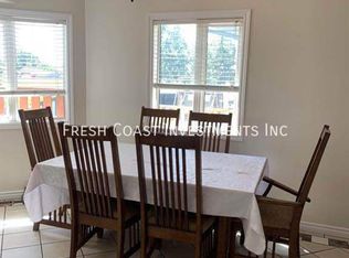 9321 69th Ave, Grande Prairie, AB T8V 6T4