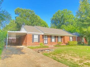 1867 Dearing Rd S, Memphis, TN 38117