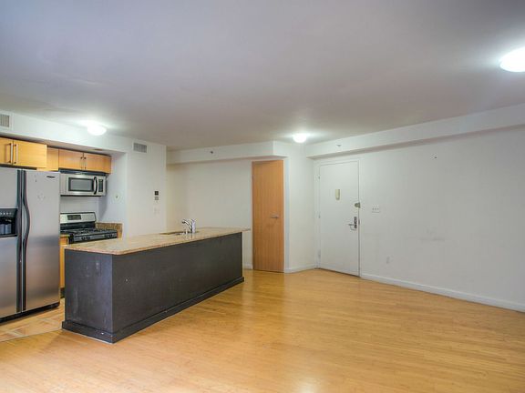 5th image of 8114 Queens Blvd APT E2