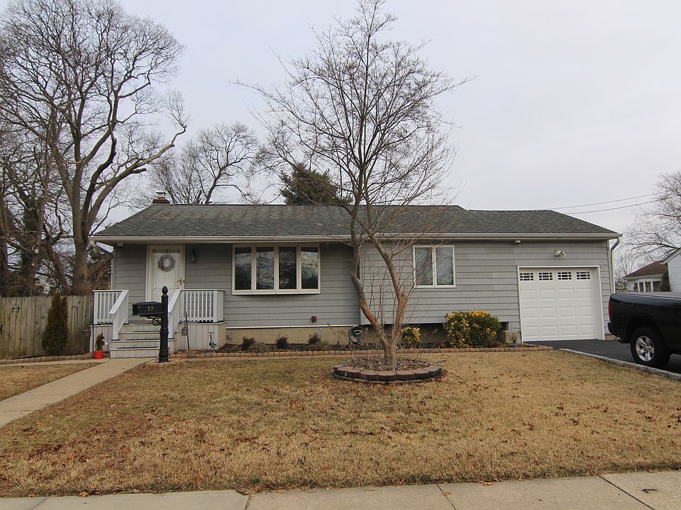 1st image of 77 Paprocki Ave