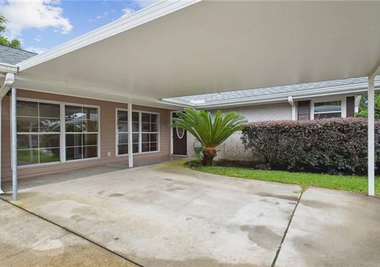 2636 Somerset Dr — Photo 3