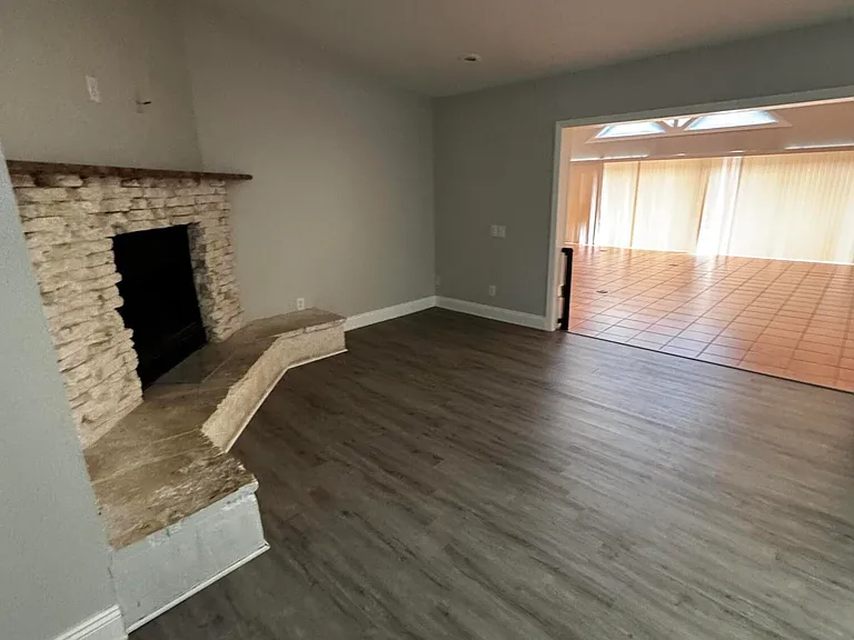 1886 SE Boma Ave — Photo 2