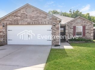 1870 Bliss Cir, Newcastle, OK 73065