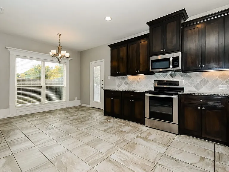 236 Teakwood Dr — Photo 9