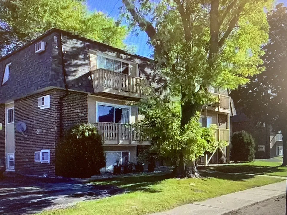 890 Gettysburg Dr #2