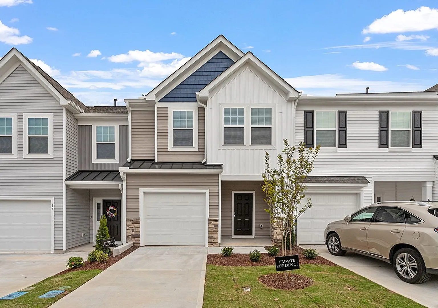 Beautiful 3-Bedroom Home in Desirable Clayton Community | Modern Finishes & Great Location — Photo 1