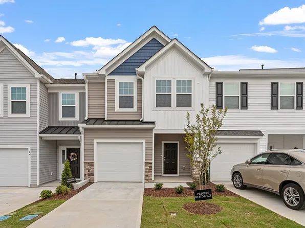 61 Clear Bead Ct, Clayton, NC 27527