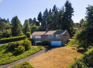 2226 Koos Bay Blvd, Coos Bay, OR 97420