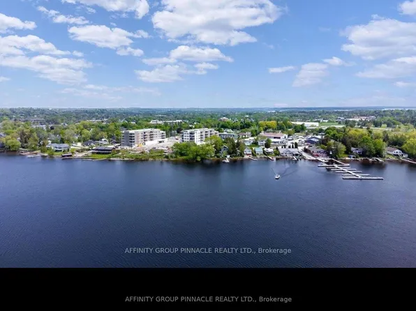 19 A West St N #302, Kawartha Lakes, ON K0M 1N0