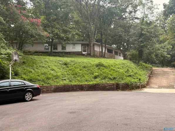 1705 Wilma Cir SE, Huntsville, AL 35801