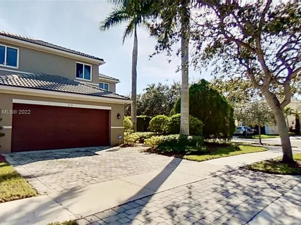 719 Bald Cypress Rd, Weston, FL 33327