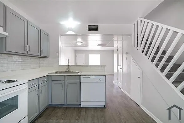 315 Rose St #315A — Photo 1