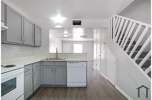 315 Rose St #315A Photo 1