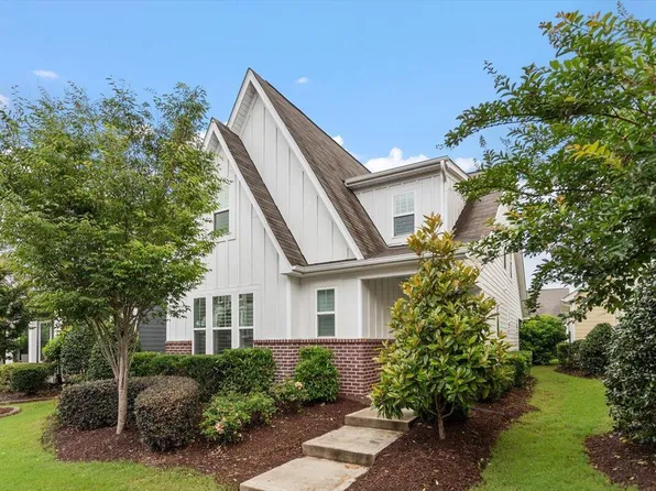 208 Jones Hill Rd, Holly Springs, NC 27540