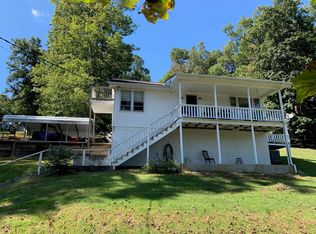 978 Rockland Rd, Ronceverte, WV 24970