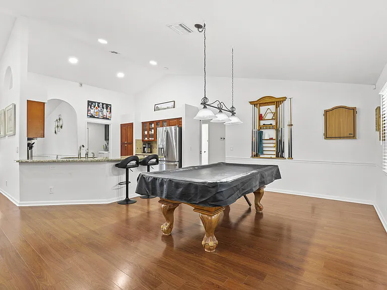 13885 Sheffield St — Photo 14
