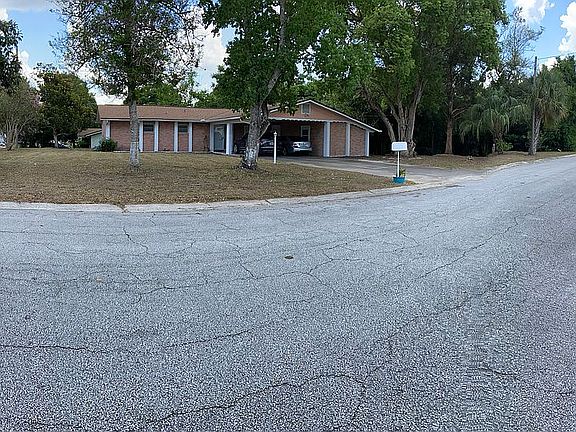 2nd image of 2200 Parkview Ave