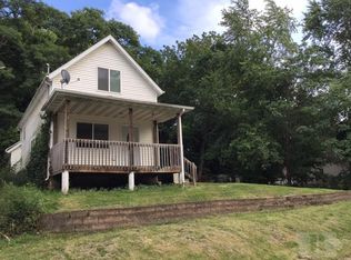 658 Higbee Ave, Burlington, IA 52601