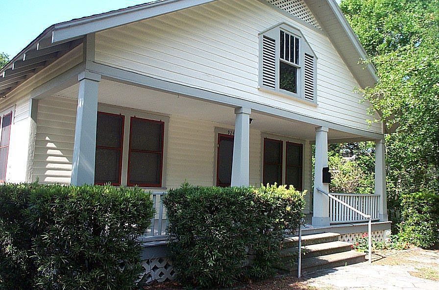 Bungalow with a great porch