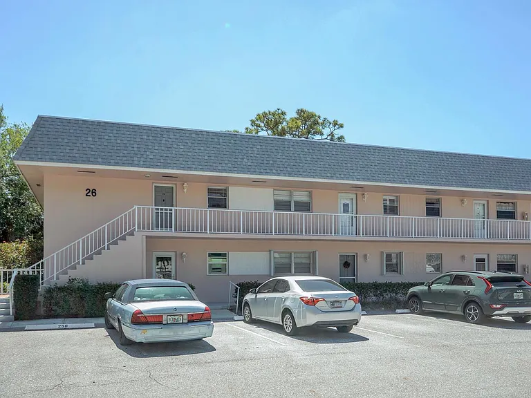 18081 SE Country Club Dr #26-256 — Photo 31