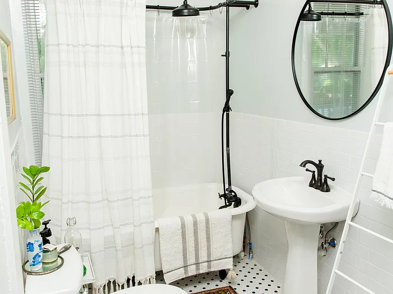 415 Park Cir — Photo 8