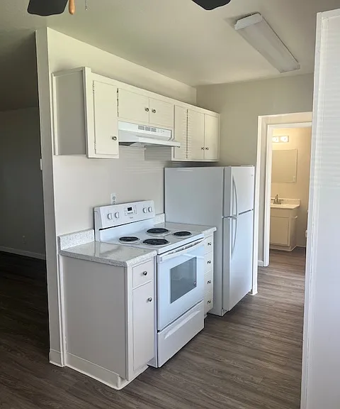 PINE TERRACE APARTMENTS — Photo 16