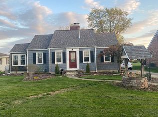 3904 Starr Ave, Oregon, OH 43616